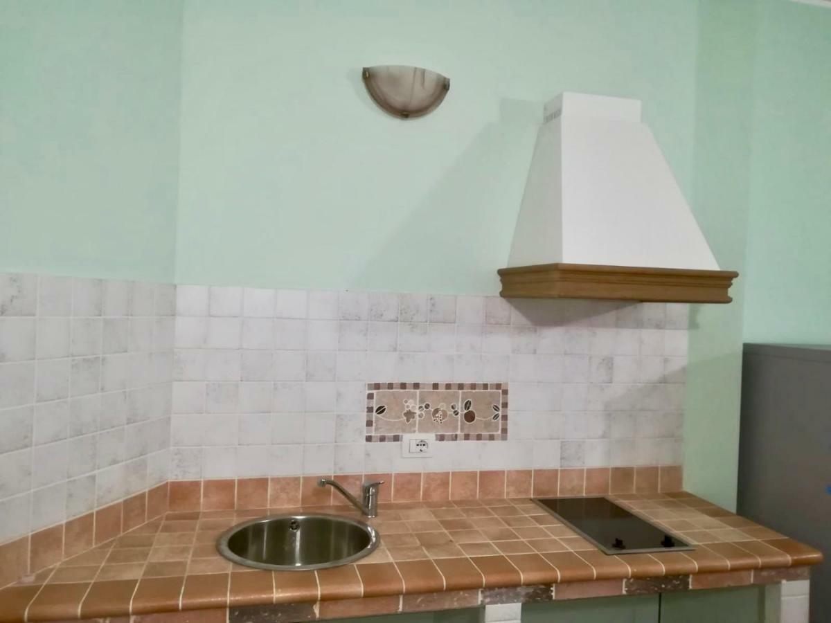 Sa Corti Antiga Apartment SantʼAntìoco Esterno foto